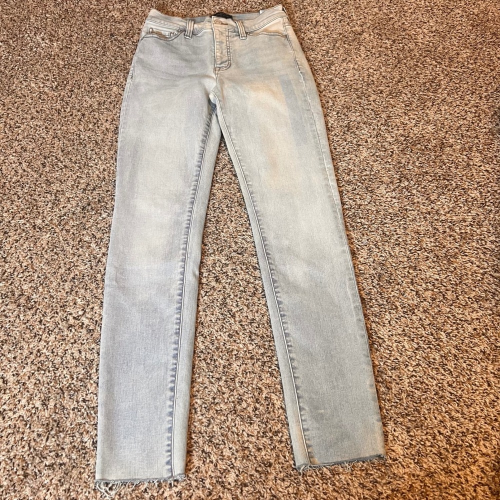 Banana Republic Universal Jean High Rise Raw Hem Light‎ Wash Denim Size 1